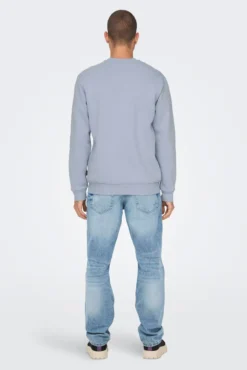 Sudadera básica con cuello redondo