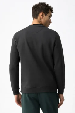 Sudadera con bordado