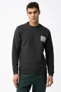 Sudadera con bordado