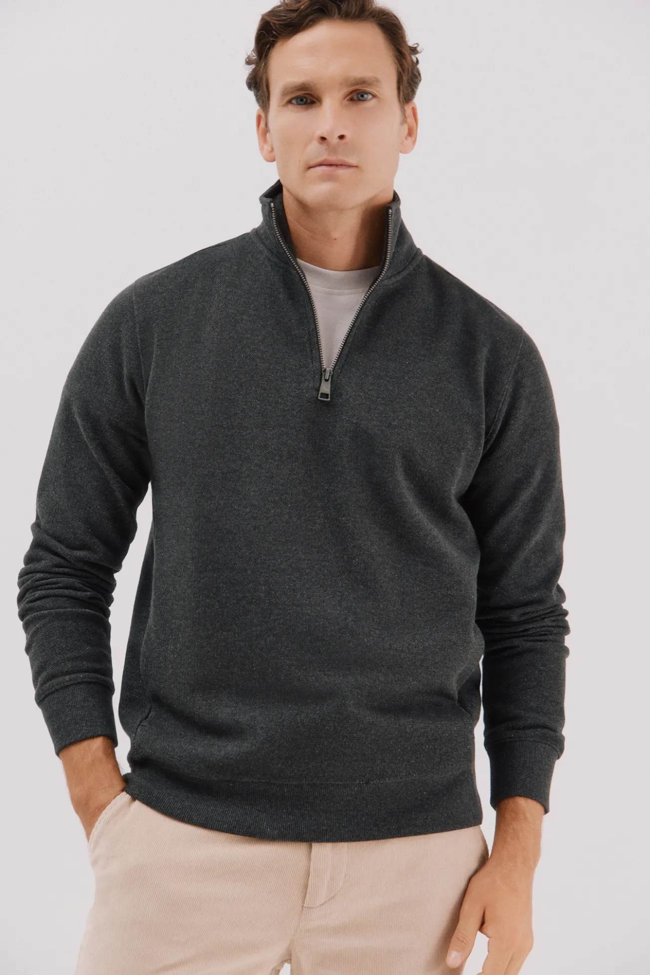 Sudadera cuello cremallera