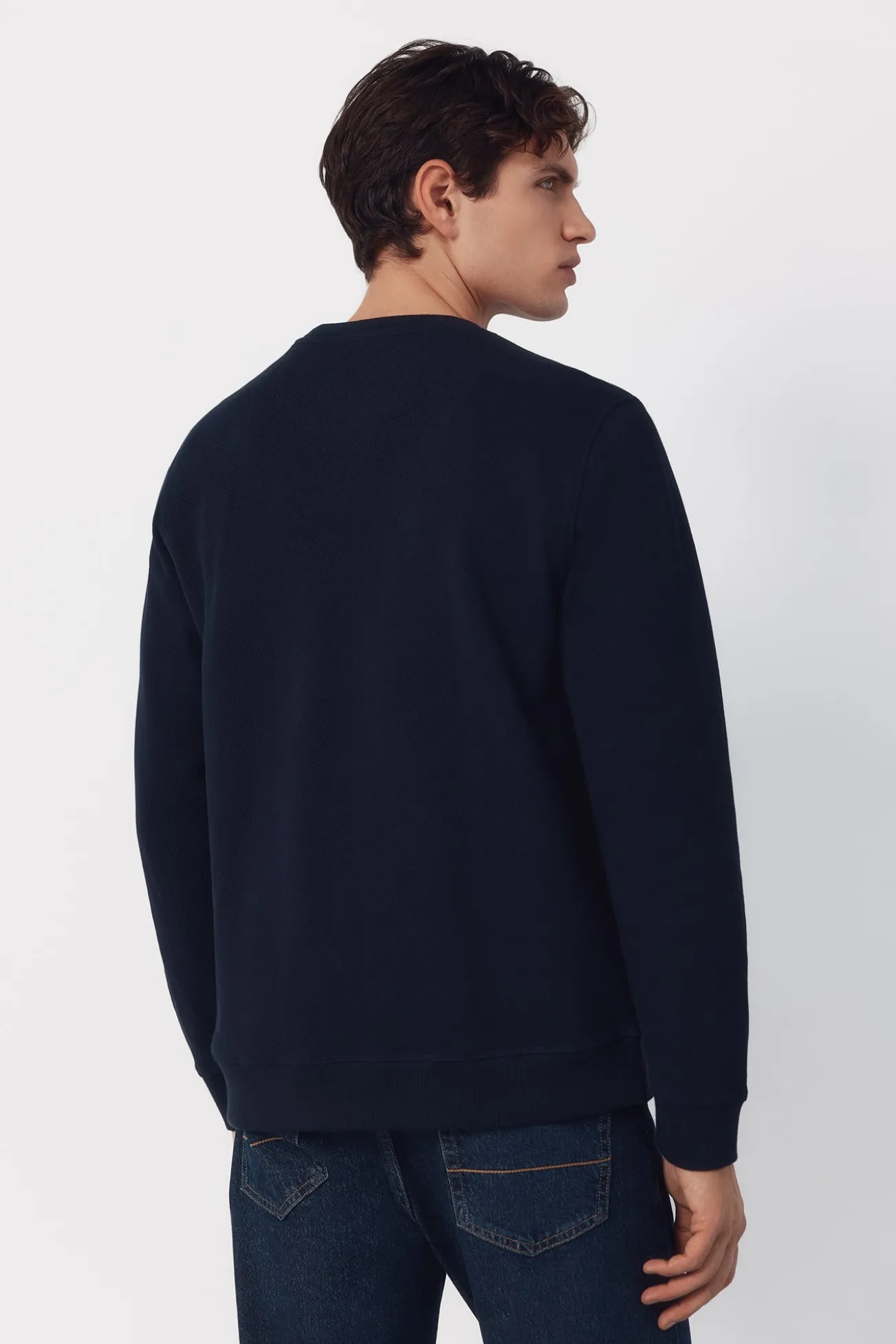 Sudadera estructura cuello caja