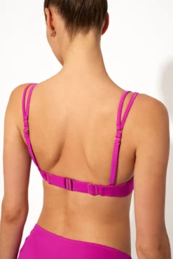 Sujetador bikini sin copa y con aros