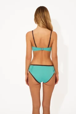 Sujetador bikini sin copa y con aros