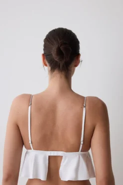 Sujetador bralette triangular satinado blanco