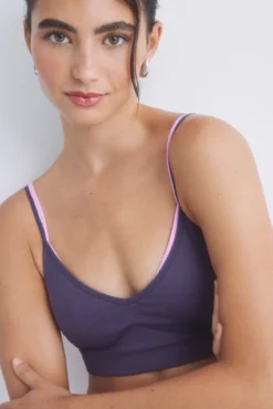 Sujetador crop seamless morado
