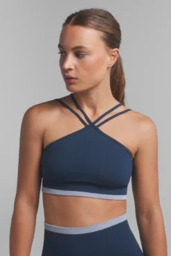 Sujetador deportivo SEAMLESS COMFORT azul. Special colab @ffitcoco