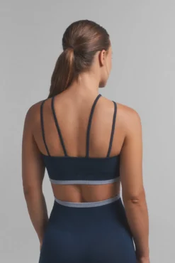 Sujetador deportivo SEAMLESS COMFORT azul. Special colab @ffitcoco