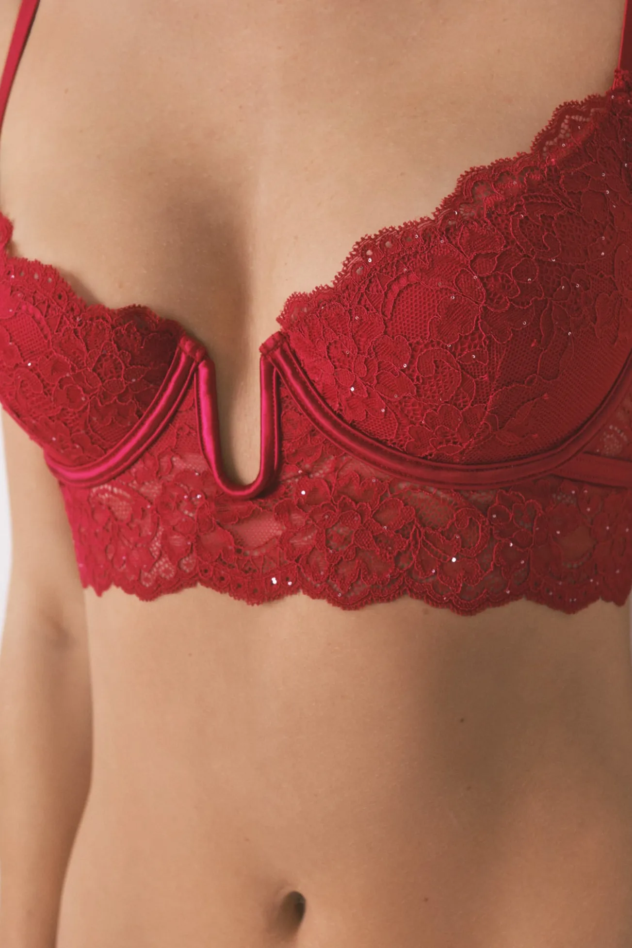 Sujetador GORGEOUS push up encaje rojo brillo