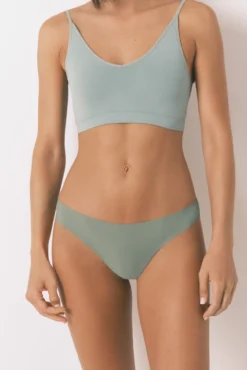 Tanga lisa verde