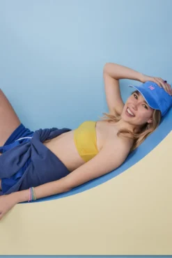 Top bikini bandeau amarillo