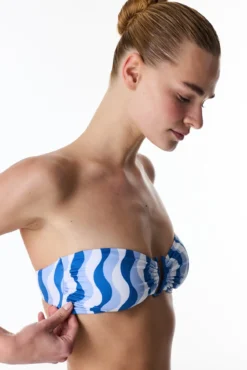 Top bikini bandeau print ondas
