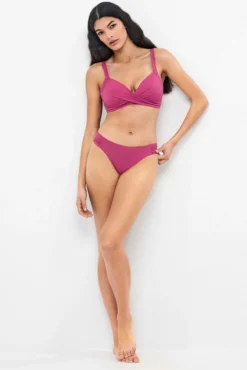 Top bikini clásico efecto cruzado