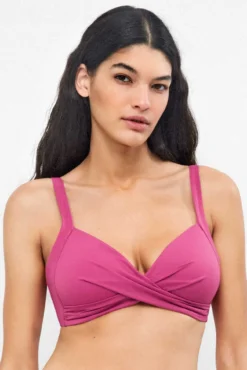 Top bikini clásico efecto cruzado