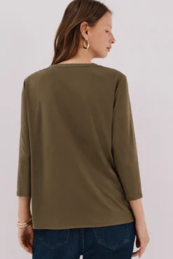 Top básico cuello mao