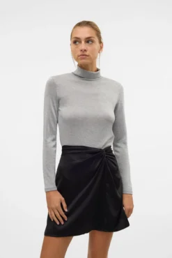 Top cuello vuelto y lúrex