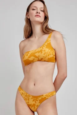 Top de bikini asimétrico estampado amarillo