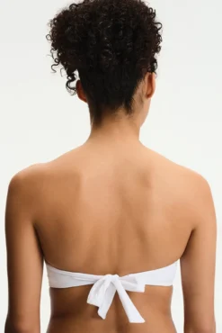 Top de bikini bandeau efecto cruzado