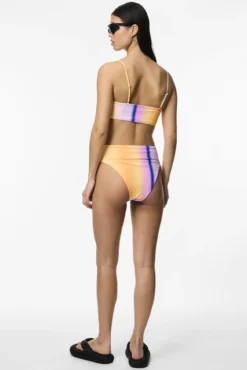 Top de bikini bandeau estamapado