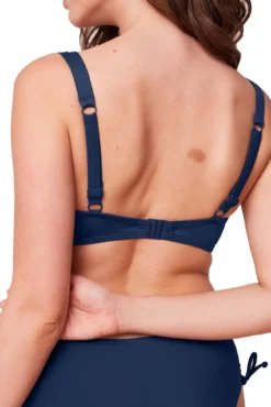 Top de bikini con aro