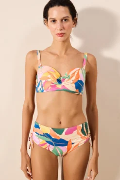 Top de bikini con estampado de flores