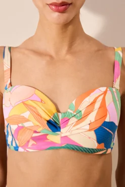 Top de bikini con estampado de flores