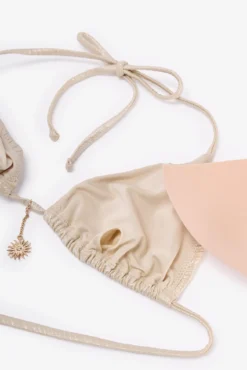 Top de bikini halter sin aros brillo