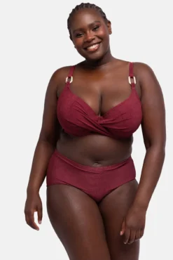 Top de bikini rojo