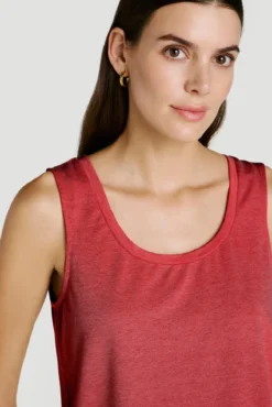 Top de mujer sin mangas con lúrex