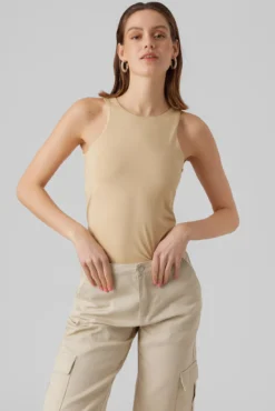 Top de tirantas de mujer con escote redondo