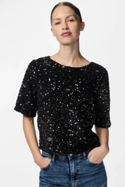 Top tipo camiseta de brillo
