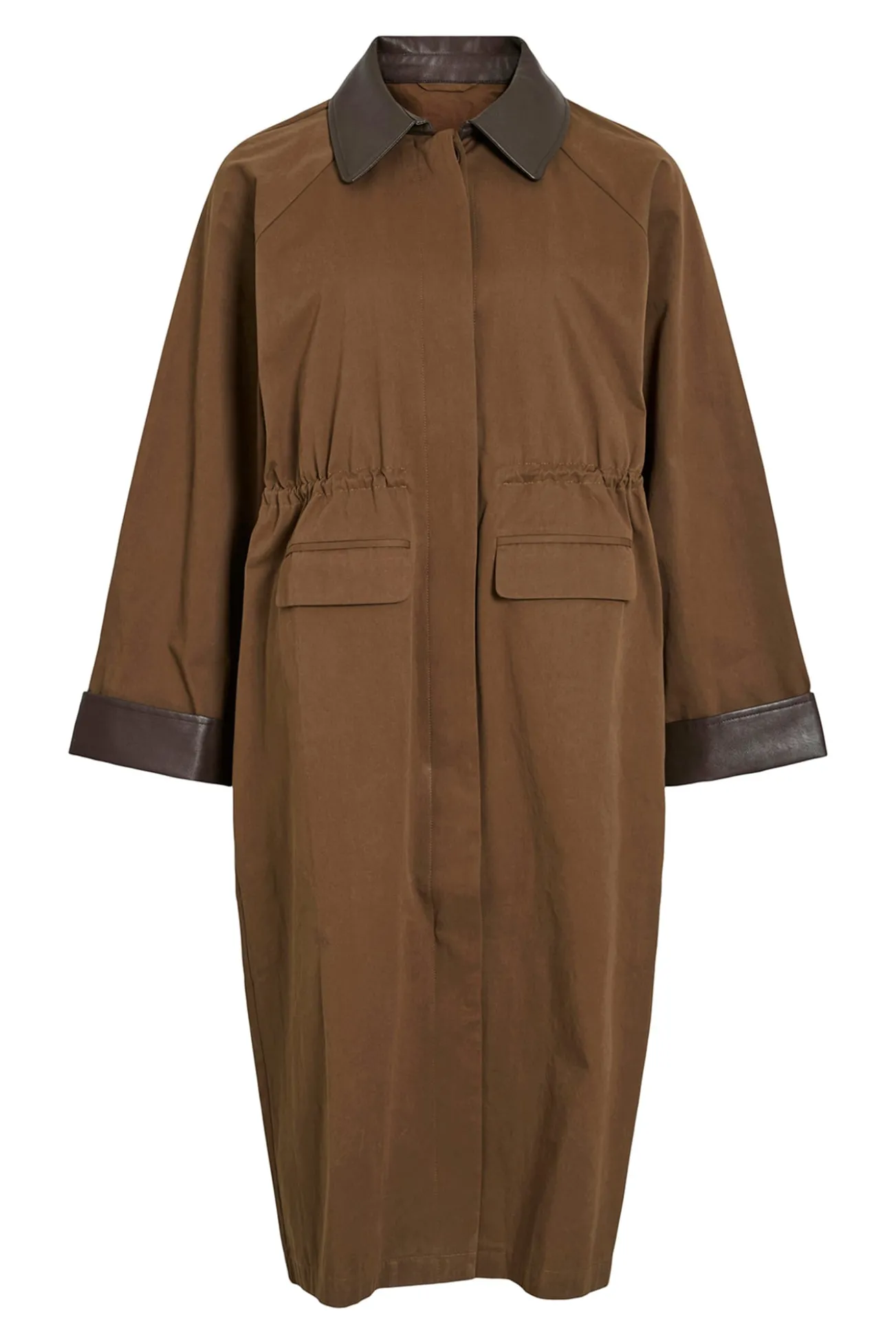 Trench largo con cuello y puños de polipiel