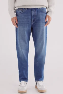 Vaquero lavado medio oscuro regular fit