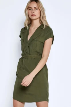 Vestido camisero corto