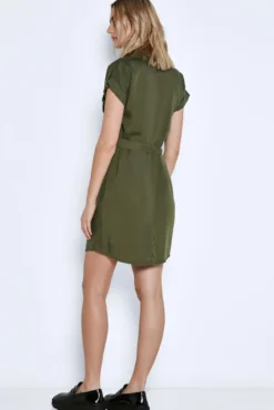 Vestido camisero corto
