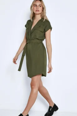 Vestido camisero corto