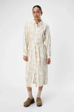 Vestido camisero de lino