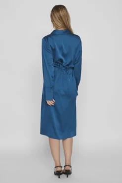 Vestido camisero satinado