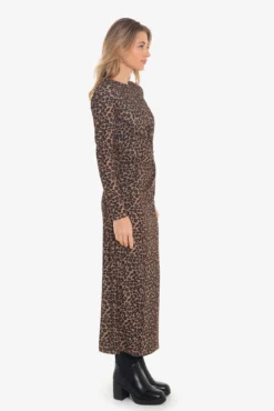 Vestido con frunce