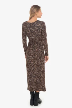 Vestido con frunce