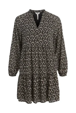 Vestido corto a capas