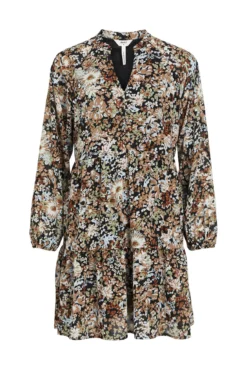 Vestido corto a capas