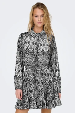 Vestido corto camisero