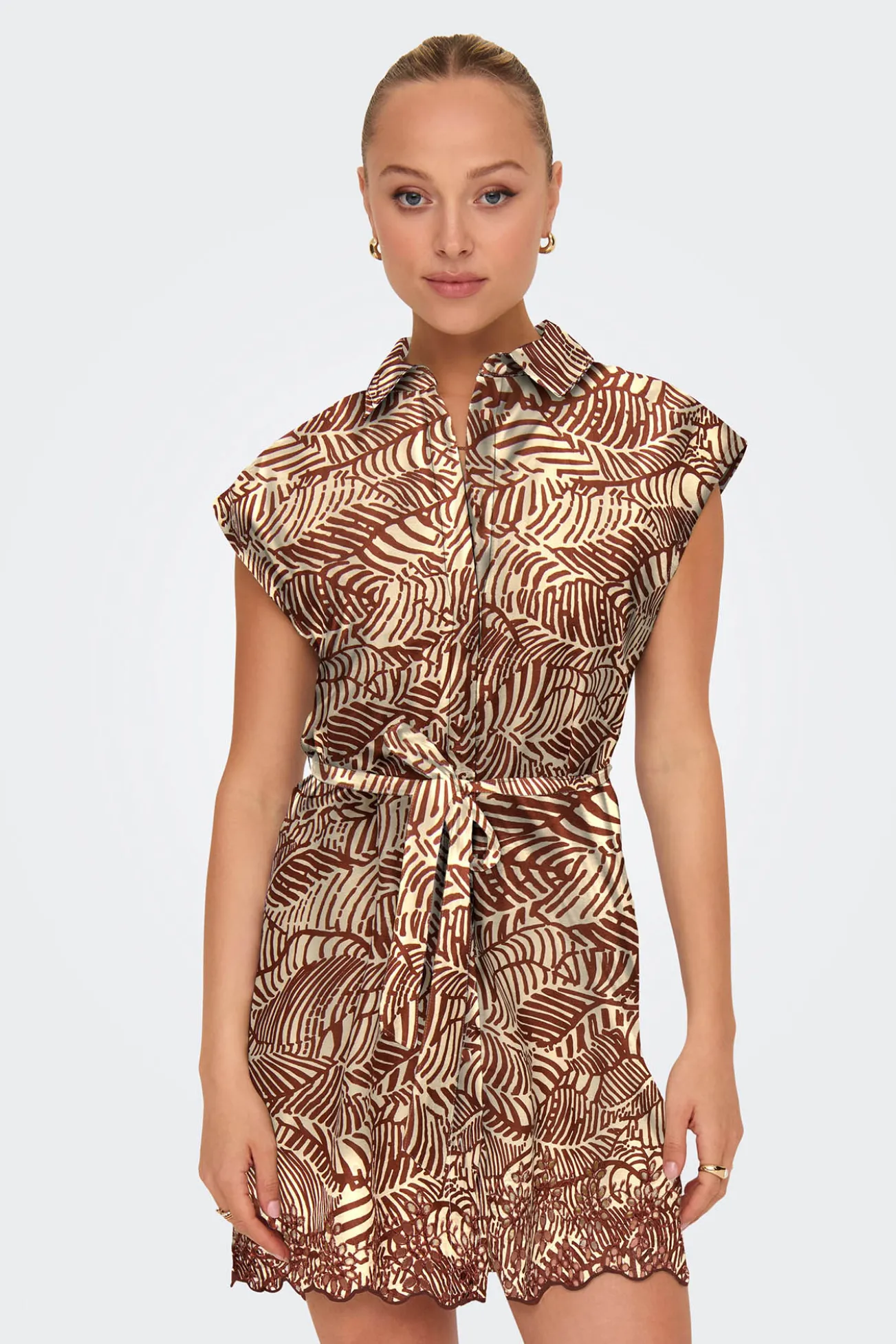 Vestido corto camisero
