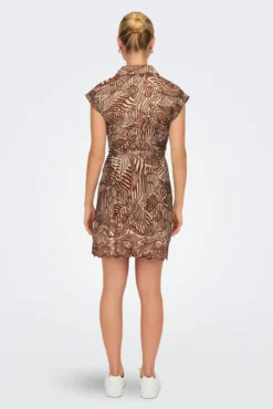 Vestido corto camisero