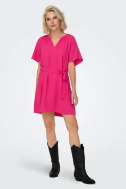 Vestido corto cinturón