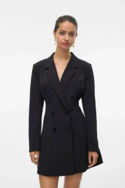 Vestido corto con botones