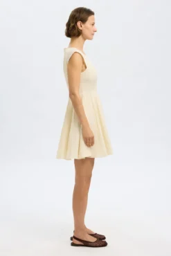 Vestido corto confeccionado con Lyocell Tencel