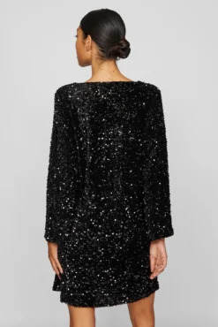 Vestido corto con lentejuelas
