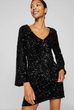 Vestido corto con lentejuelas