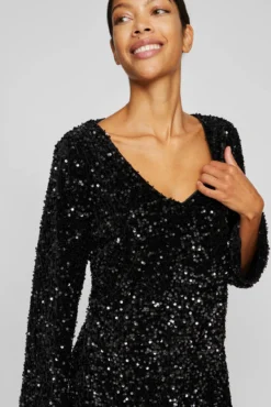 Vestido corto con lentejuelas